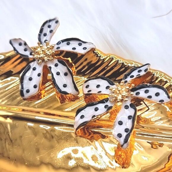 ZARA tropical flower stud earrings - Picture 4 of 11